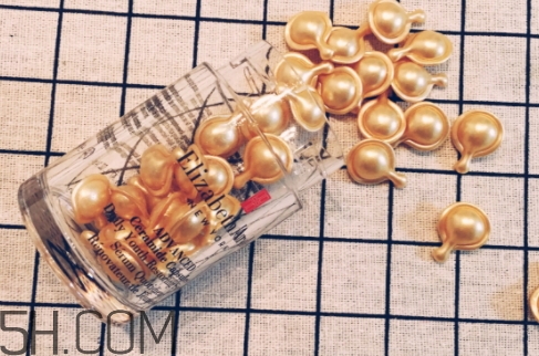 雅頓金膠能天天用嗎？雅頓金膠白天可以用嗎？