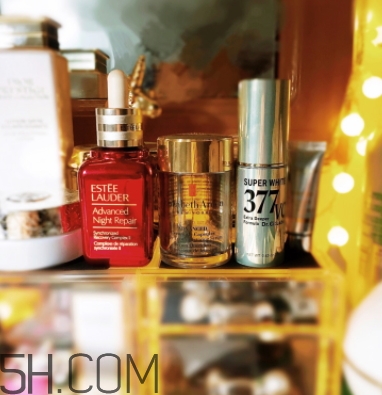 雅頓金膠和小棕瓶哪個(gè)好？雅頓金膠和小棕瓶對(duì)比