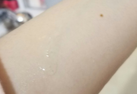 雅頓金膠怎么打開？雅頓金膠膠囊怎么扭開？