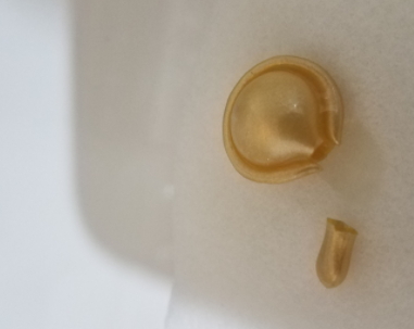 雅頓金膠怎么打開？雅頓金膠膠囊怎么扭開？