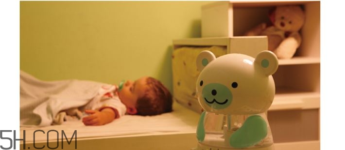 嬰兒房可以用加濕器嗎？加濕器可以放在嬰兒房嗎？