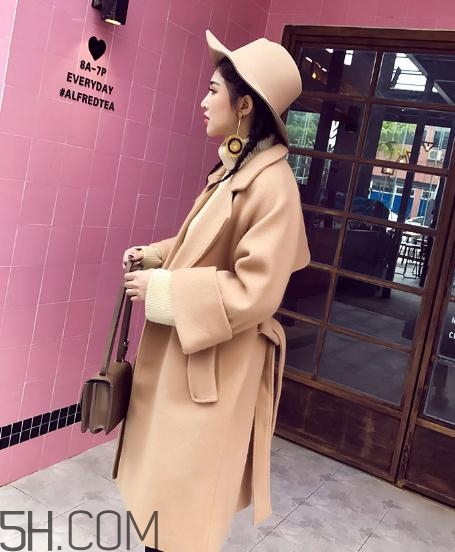 馬海毛大衣掉毛嗎？馬海毛大衣掉毛怎么辦？