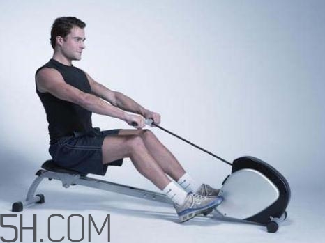 劃船機(jī)減脂效果如何？劃船機(jī)能減肚子嗎？