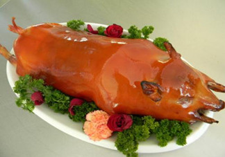 脆皮烤豬用什么設(shè)備好？中國最出名的脆皮烤豬在哪里？