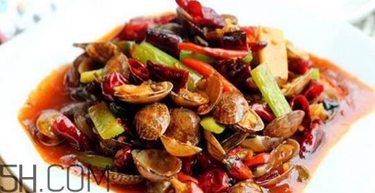 吃花甲能喝啤酒嗎？花甲的食用注意事項(xiàng)