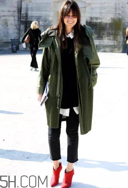 派克大衣和羽絨服哪個(gè)暖和？派克大衣顯胖嗎？