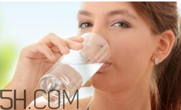 喝酵素為什么要多喝水？辨別純天然酵素和添加劑酵素