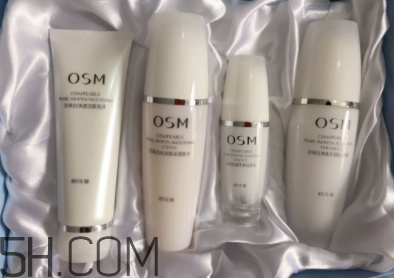 歐詩漫哪個(gè)套盒性價(jià)比最高？歐詩漫補(bǔ)水套盒與美白套盒對(duì)比