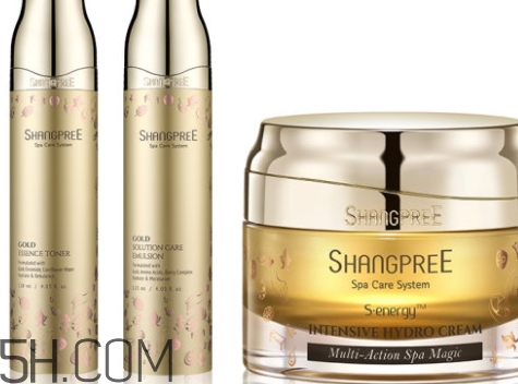 香蒲麗黃金水乳好用嗎？香蒲麗黃金水乳評測