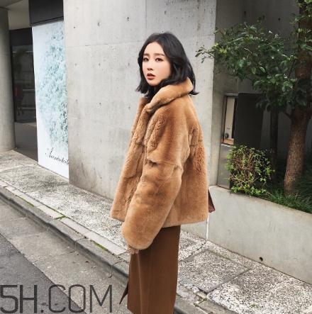 兔毛皮草掉毛嗎？兔毛皮草掉毛怎么處理？