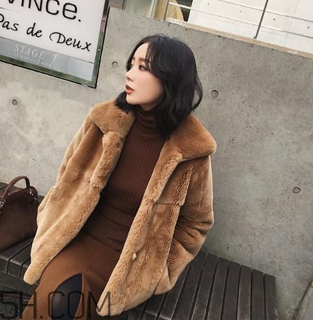 兔毛皮草發(fā)黃怎么處理？兔毛皮草怎么存放？