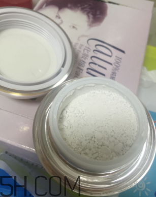 歐詩漫珍珠粉如何判真假？歐詩漫珍珠粉為什么有結(jié)塊？