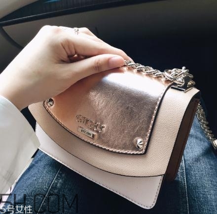 guess包包質(zhì)量怎么樣？guess包包是皮的嗎？