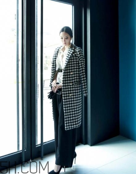 千鳥格大衣適合多大年齡？千鳥格大衣顯老嗎？