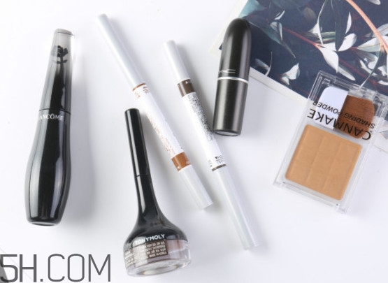 怎樣化妝遮黑眼圈眼袋 化了妝還這么喪？