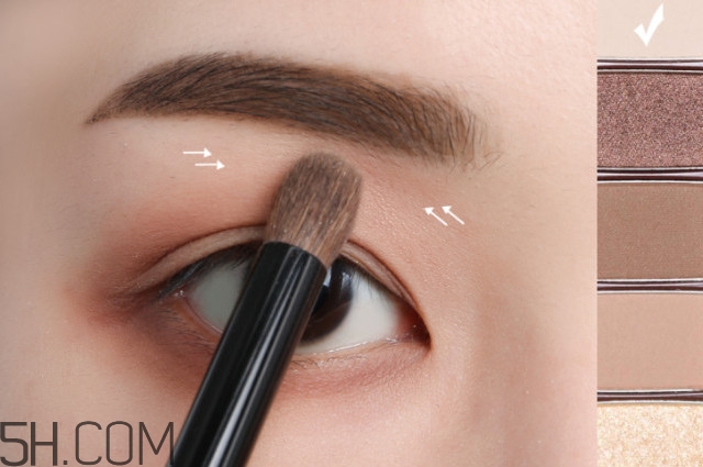 怎樣化妝遮黑眼圈眼袋 化了妝還這么喪？