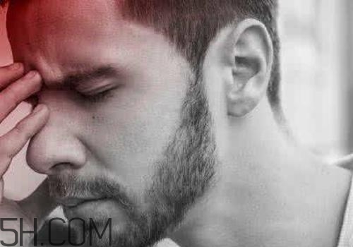 焦慮癥患者為什么一到晚上就焦慮得厲害？焦慮癥嚴重了會怎么樣？