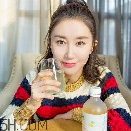 吃酵素便秘怎么辦？女人喝酵素的好處