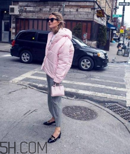 羽絨服充絨量標準多少？羽絨服充絨量越多越好嗎？