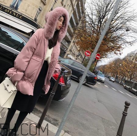 一般羽絨服充絨量是多少？羽絨服充絨量220克夠嗎？