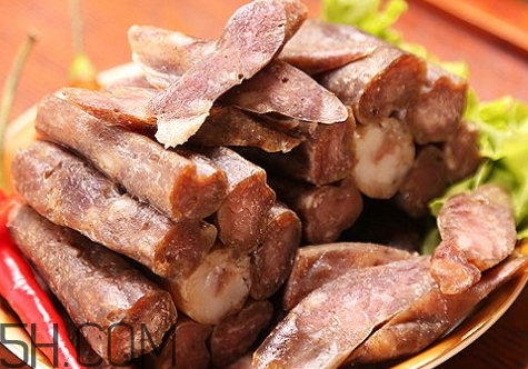 風(fēng)干腸炒什么好吃 風(fēng)干腸是生的還是熟的 風(fēng)干腸炒什么好吃 風(fēng)干腸是生的還是熟的