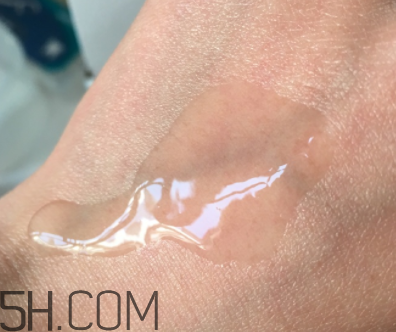 歐詩漫生肌水什么功效？歐詩漫生肌水夏天用油嗎？