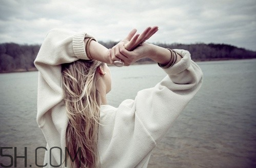 打完玻尿酸過幾天能喝酒？注射玻尿酸注意事項