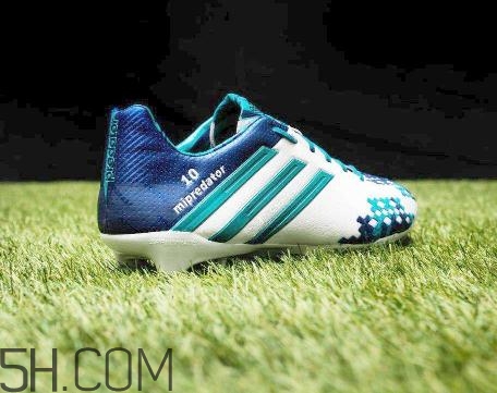 足球鞋長釘好還是碎釘好？足球鞋長釘碎釘區(qū)別