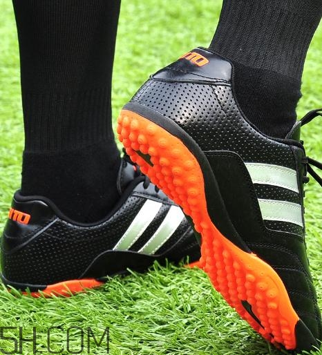 足球鞋鞋釘壞了怎么辦？足球鞋釘?shù)袅嗽趺崔k？