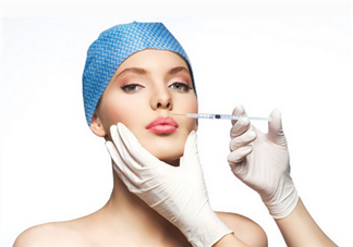 打玻尿酸后可以喝酒嗎？打完玻尿酸注意事項