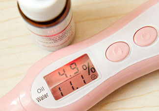 刷酸臉黑怎么回事？刷酸臉癢怎么辦？