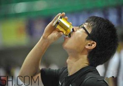 男人喝紅牛有什么好處？紅牛喝多了會(huì)陽(yáng)痿嗎？