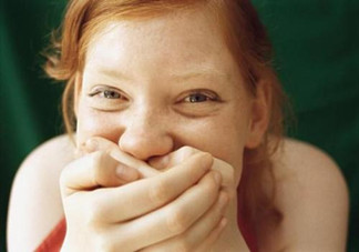 羨慕別人的大白牙？為什么你的牙齒這么黃？