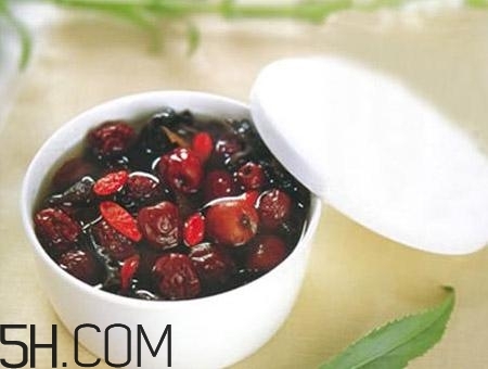 哪些人吃紅棗對(duì)健康不利？不能吃紅棗的人有哪些？