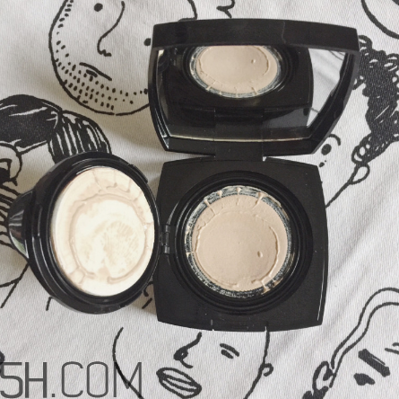 阿瑪尼小紅氣墊 香奈兒果凍氣墊 迪奧氣墊對比測評 阿瑪尼小紅氣墊 香奈兒果凍氣墊 迪奧氣墊對比測評