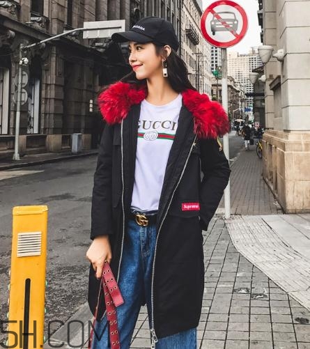 黑色派克服怎么搭配？黑色派克大衣搭配圖