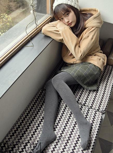 冬天穿裙子下面怎么穿？冬天穿裙子腿冷怎么辦？