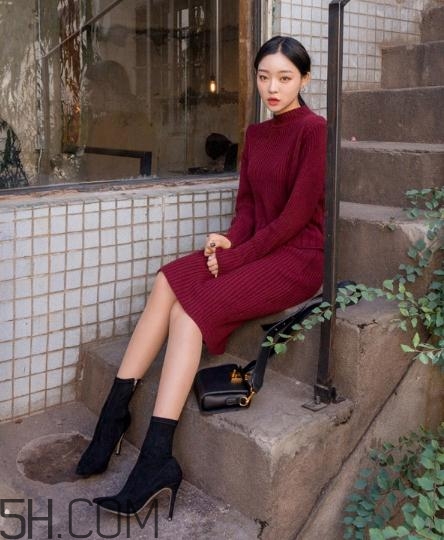 冬天穿裙子下面怎么穿？冬天穿裙子腿冷怎么辦？