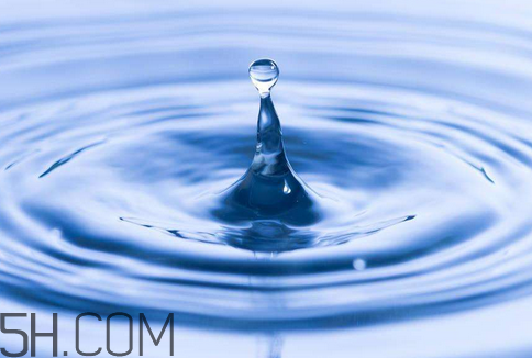 雙氧水會腐蝕銀耳釘嗎？雙氧水會腐蝕木板嗎？