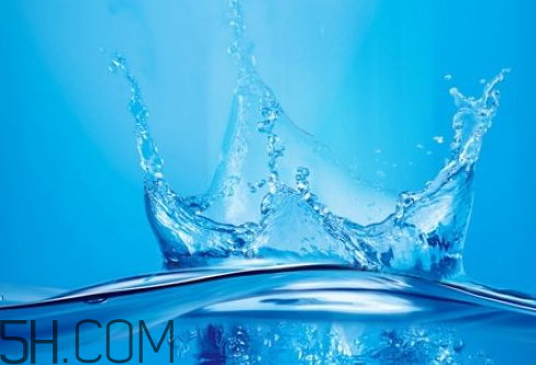 雙氧水會(huì)痛嗎？雙氧水會(huì)和什么反應(yīng)？