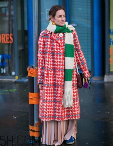 冬天穿裙子有靜電怎么辦？冬天穿裙子起靜電怎么解決？