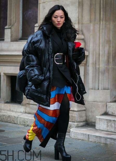 冬天穿裙子有靜電怎么辦？冬天穿裙子起靜電怎么解決？