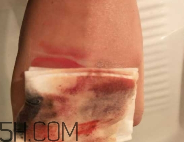 unny卸妝水和蓓昂斯哪個(gè)好？unny卸妝水和蓓昂斯對(duì)比