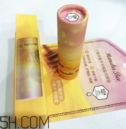 小蜜坊唇膏好用嗎？小蜜坊唇膏評測