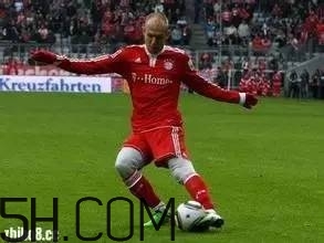 踢足球有哪些技巧？踢足球有哪些注意事項？