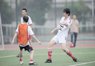 踢足球能長個嗎？踢足球能長高嗎？