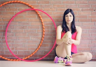 轉(zhuǎn)呼啦圈對(duì)腰椎好嗎？搖呼啦圈能鍛煉腰椎嗎？