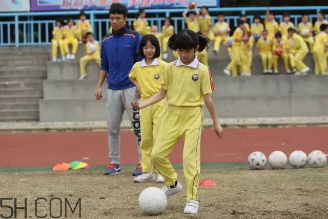 踢足球的好處有哪些？踢足球的壞處有哪些？