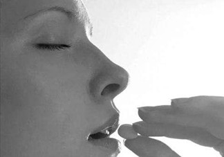 食道癌的早期癥狀有哪些？如何今早發(fā)現(xiàn)食道癌？