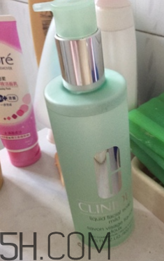 倩碧液體潔面皂有泡沫嗎？適合敏感皮嗎？